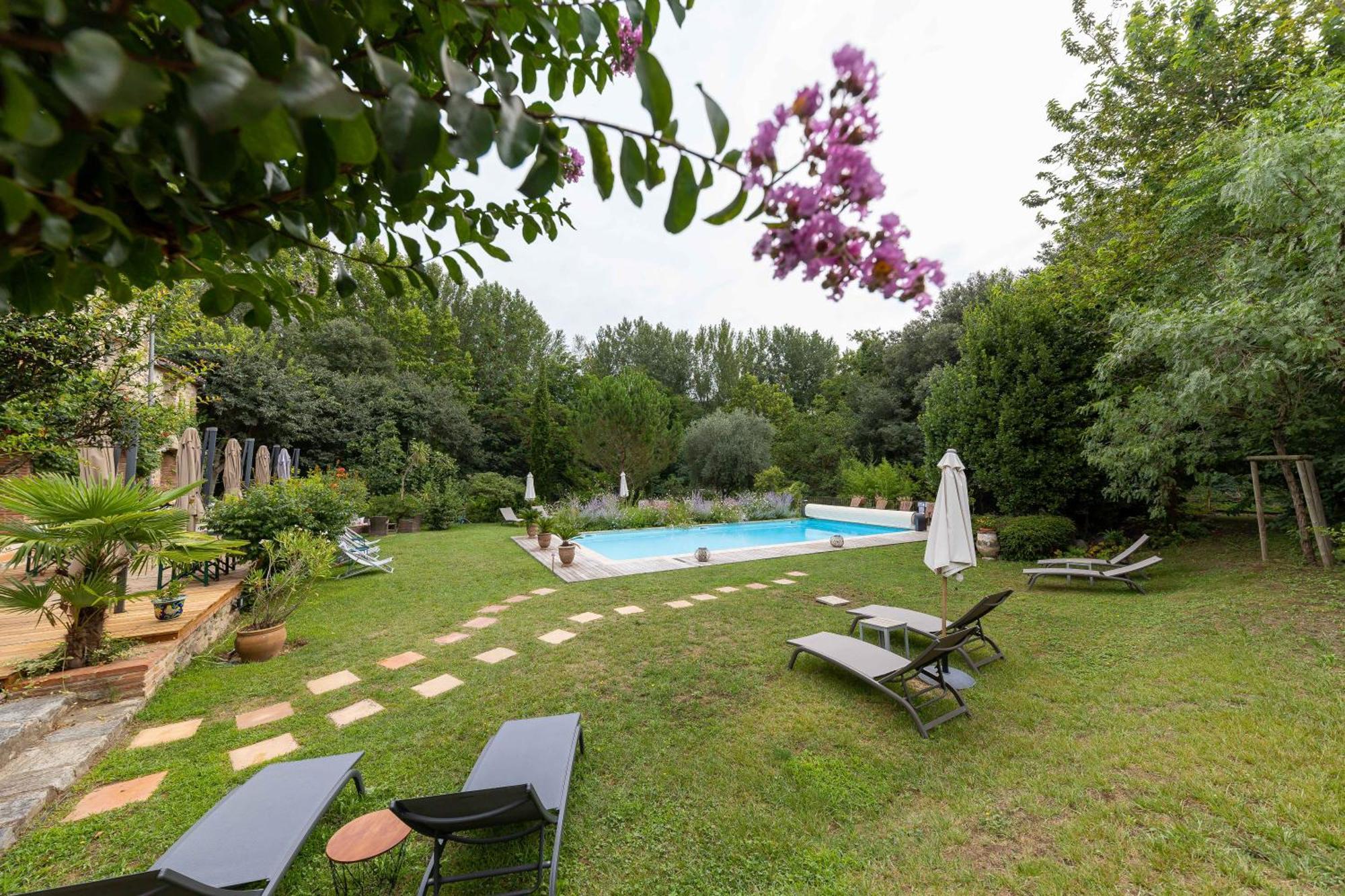 Hotel Le Mas Trilles เซเรต์ ภายนอก รูปภาพ