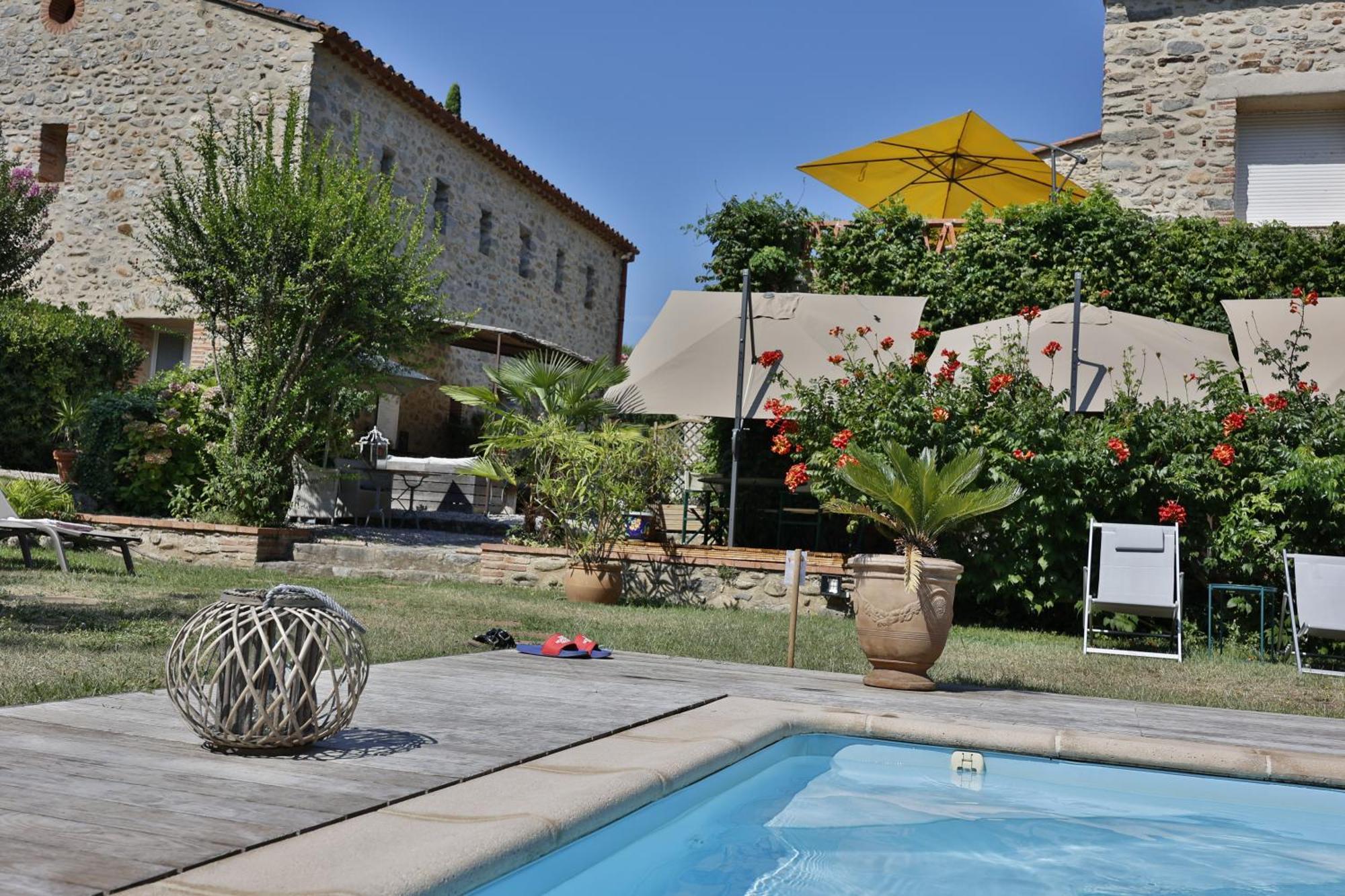 Hotel Le Mas Trilles เซเรต์ ภายนอก รูปภาพ