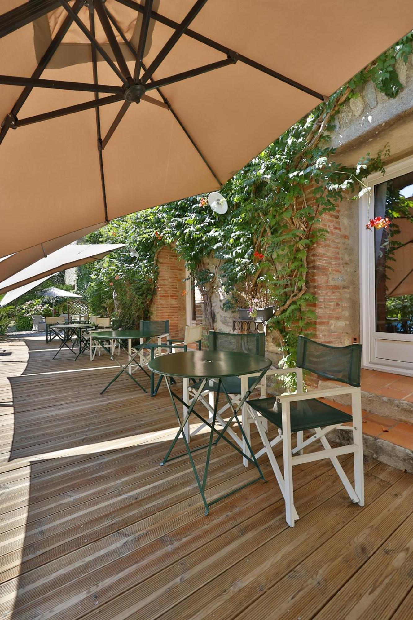 Hotel Le Mas Trilles เซเรต์ ภายนอก รูปภาพ