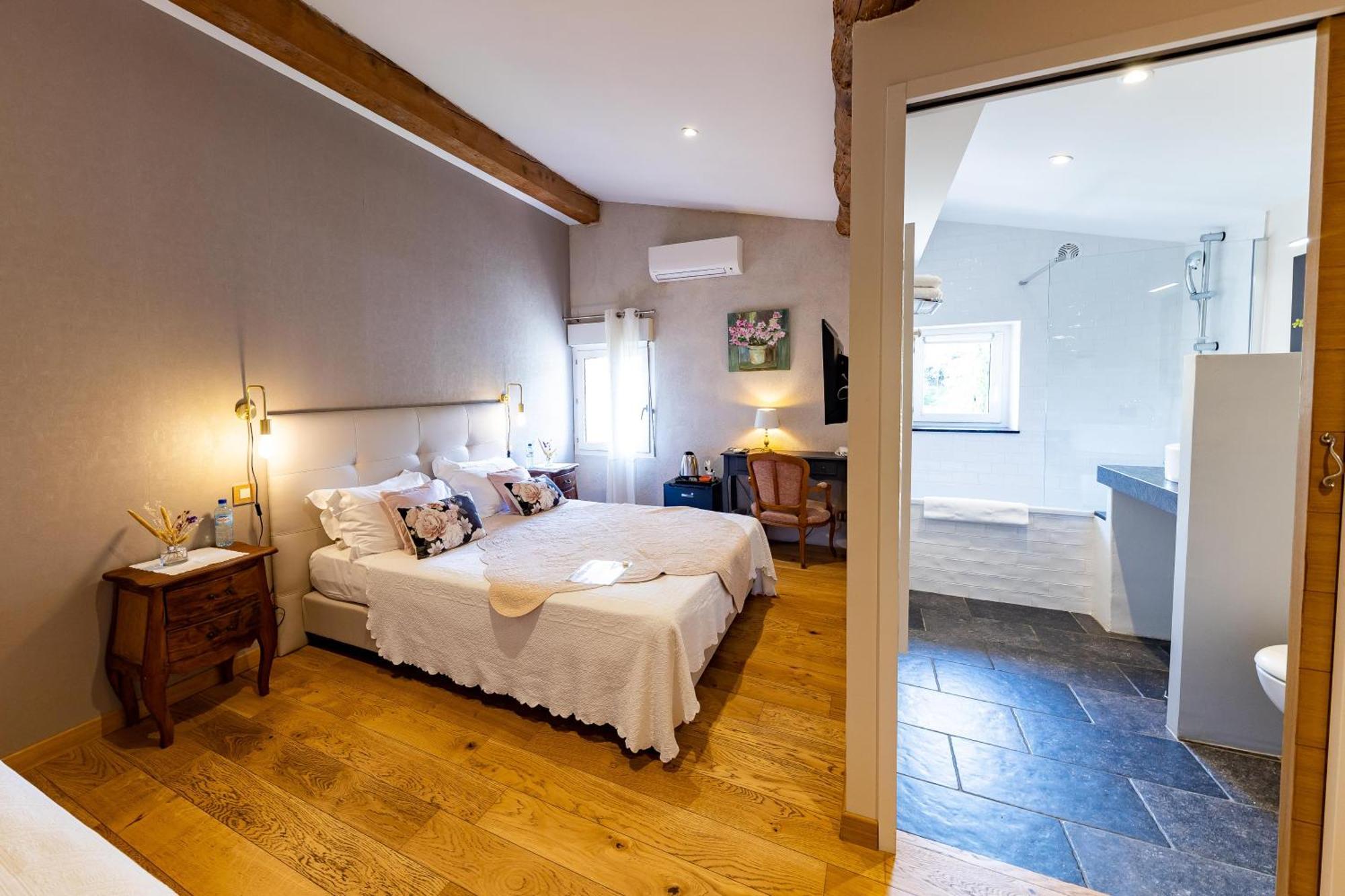 Hotel Le Mas Trilles เซเรต์ ภายนอก รูปภาพ