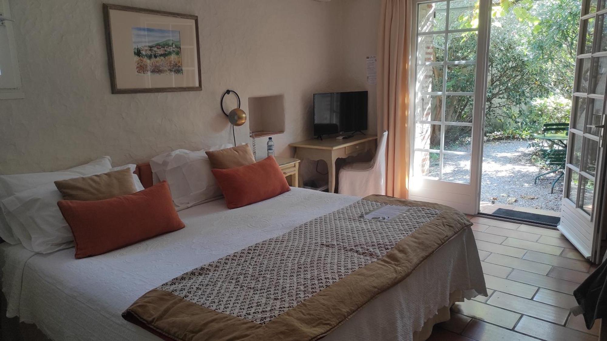 Hotel Le Mas Trilles เซเรต์ ภายนอก รูปภาพ